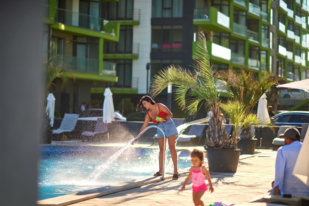 Cristalex Studio Aparthotel Pool & Spa Mamaia Nord นาโวดาริ ภายนอก รูปภาพ